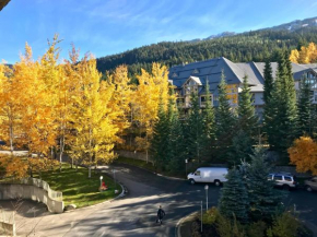 The Best Top Floor Ski-in/Ski-out at the Aspens Whistler